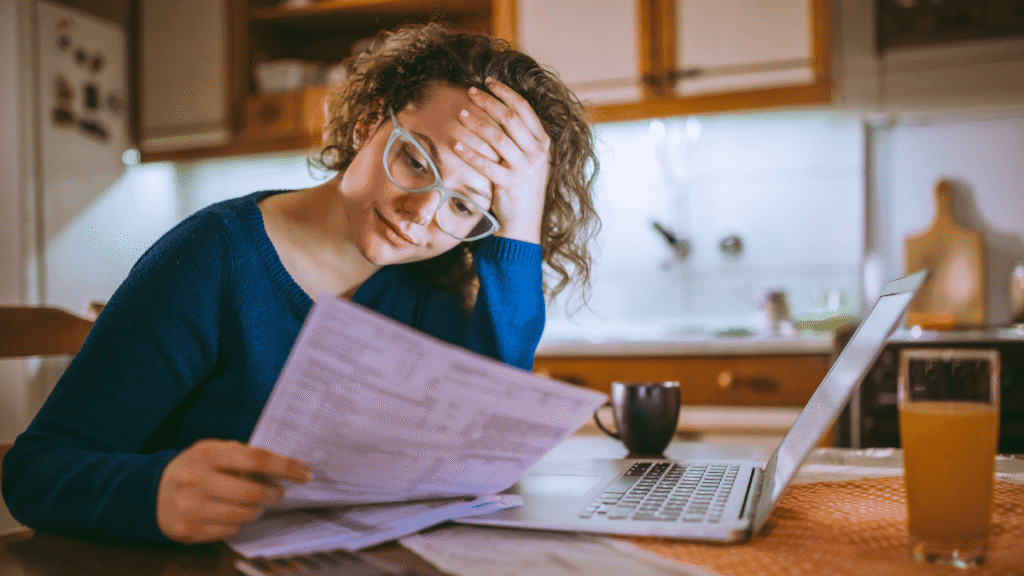 £100 Towards Your Energy Bills From January: Check Your Council Tax Band to See If You Qualify